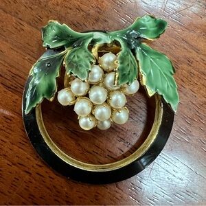 Sandor Grapes Inside Holiday Wreath Brooch